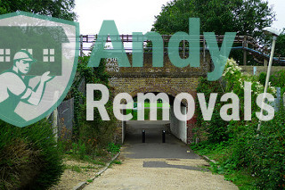 Andy Removal Lampton (TW4)